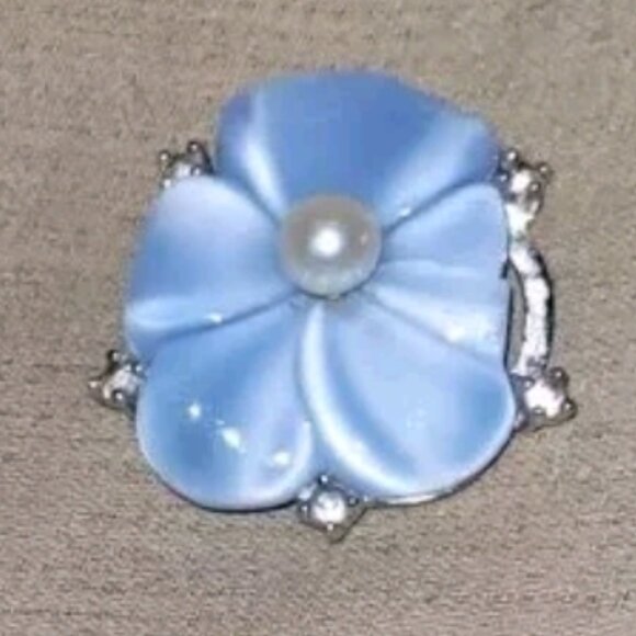 9 Vintage Silver Tone Brooches - Picture 6 of 10